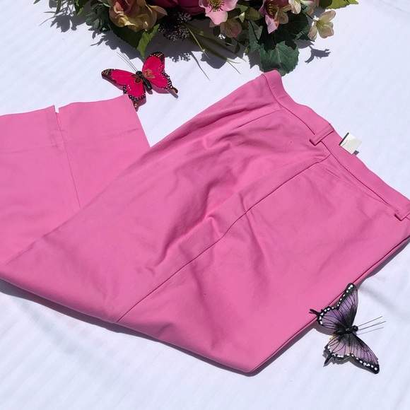 💼 Carnation Pink Capris - Picture 6 of 8